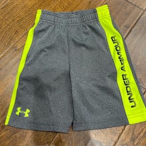 Under Armour shorts! Size 4!